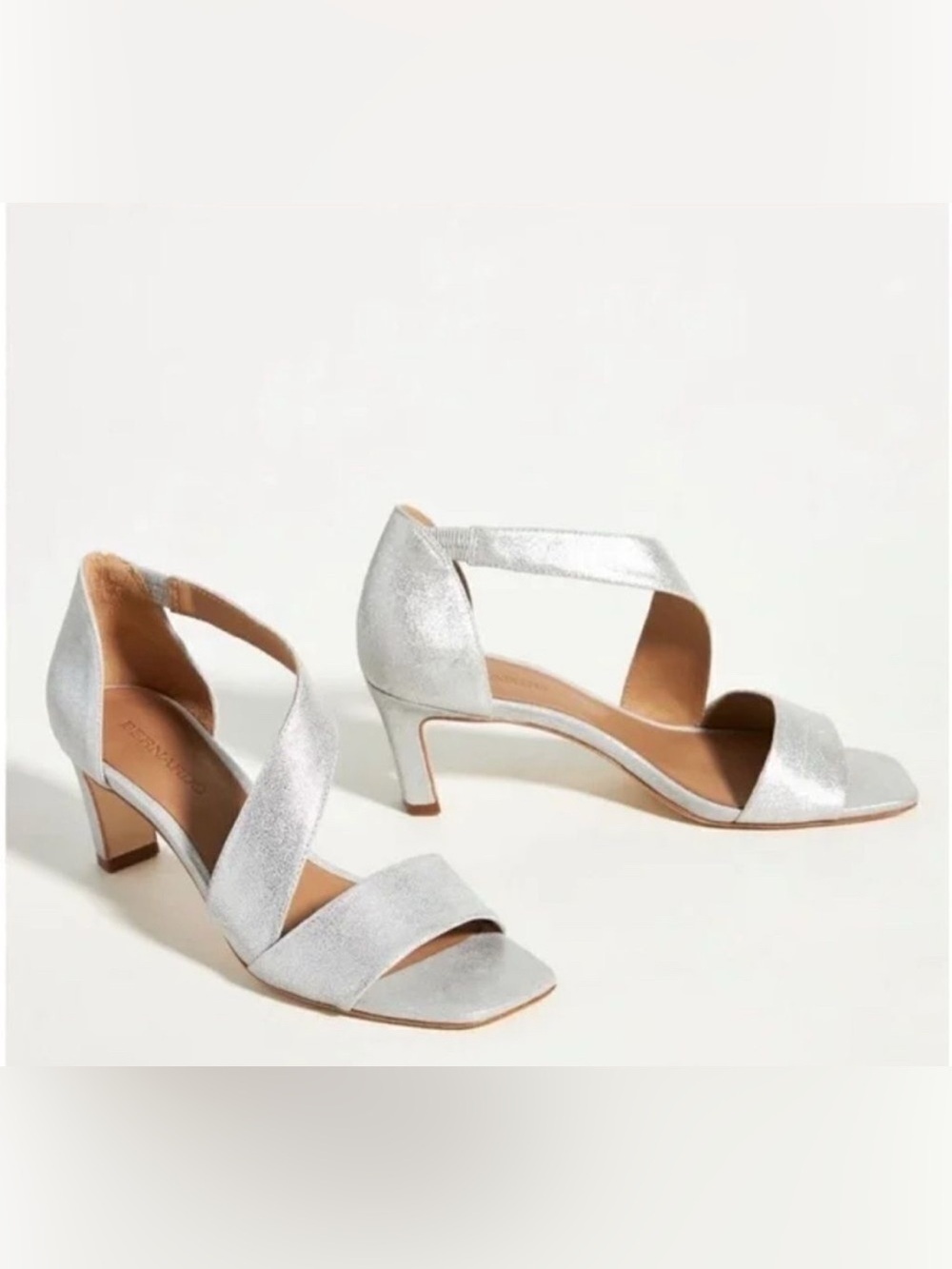 NEW ANTHROPOLOGIE Bernardo Camille Heels in Silver Leather Size 9